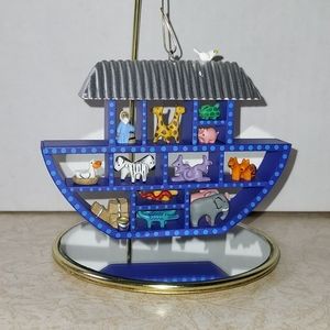 Hallmark 2010 Noah's Ark Christmas ornament